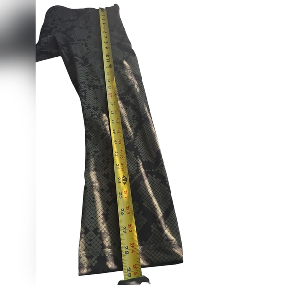 Lululemon Legging Wunder Under Crop Il FulOn Luon Ziggy Snake Green Size 8 - Picture 10 of 12